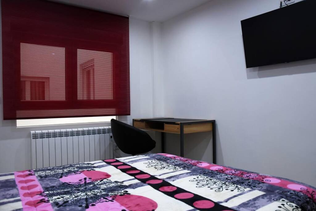 Recomendado Wifi 12 Min Ayto 4 Habs Dobles Parking Oviedo Exteriör bild