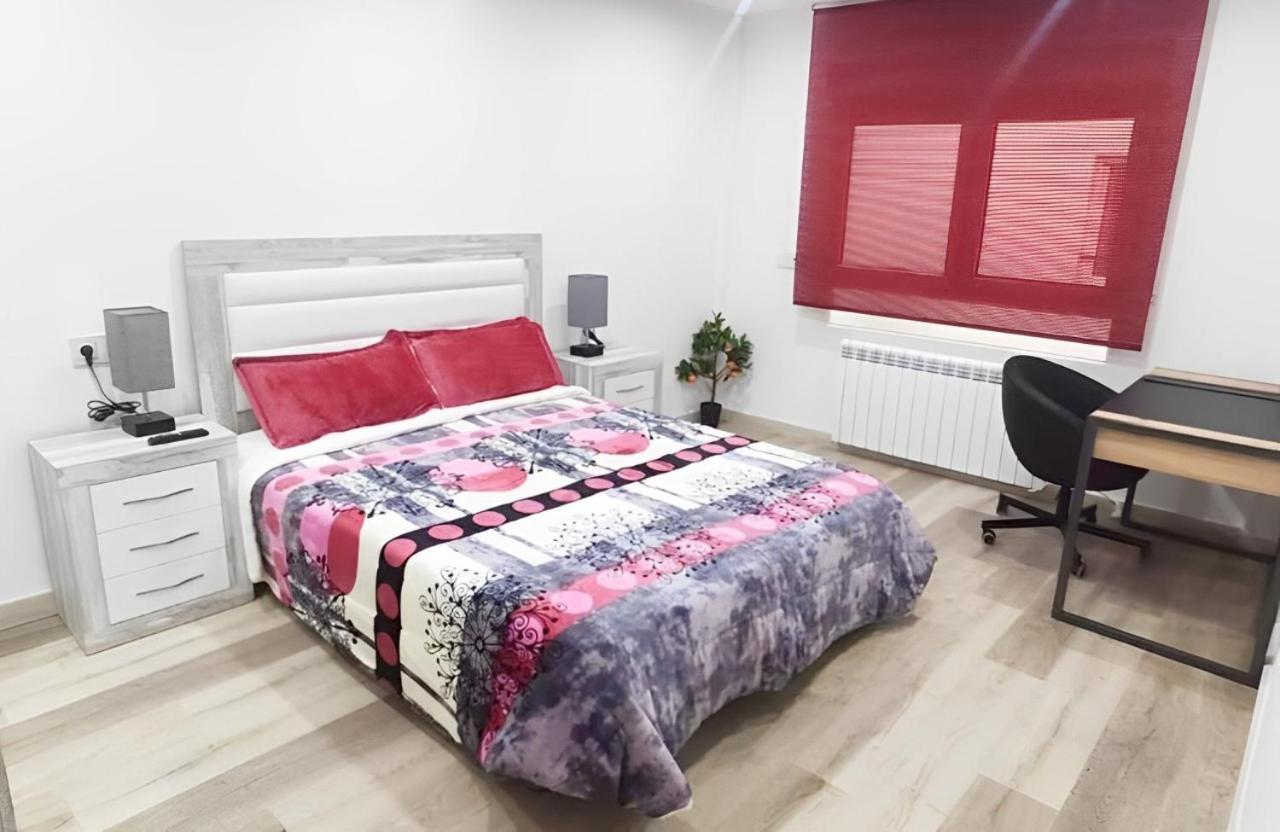 Recomendado Wifi 12 Min Ayto 4 Habs Dobles Parking Oviedo Exteriör bild